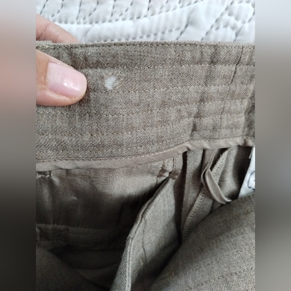 Oscar de la Renta Tan Trousers - Picture 12 of 13